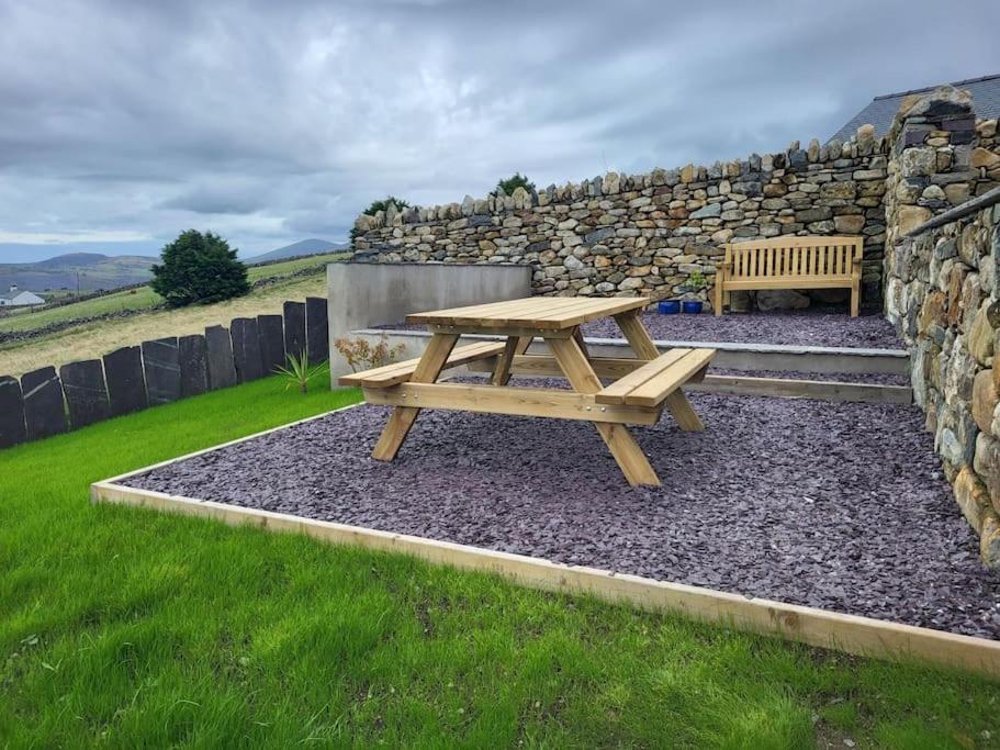 Amazing Coastal & Sunset Views In Eryri Villa Llanllyfni Kültér fotó