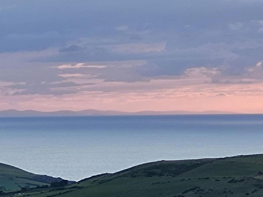 Amazing Coastal & Sunset Views In Eryri Villa Llanllyfni Kültér fotó
