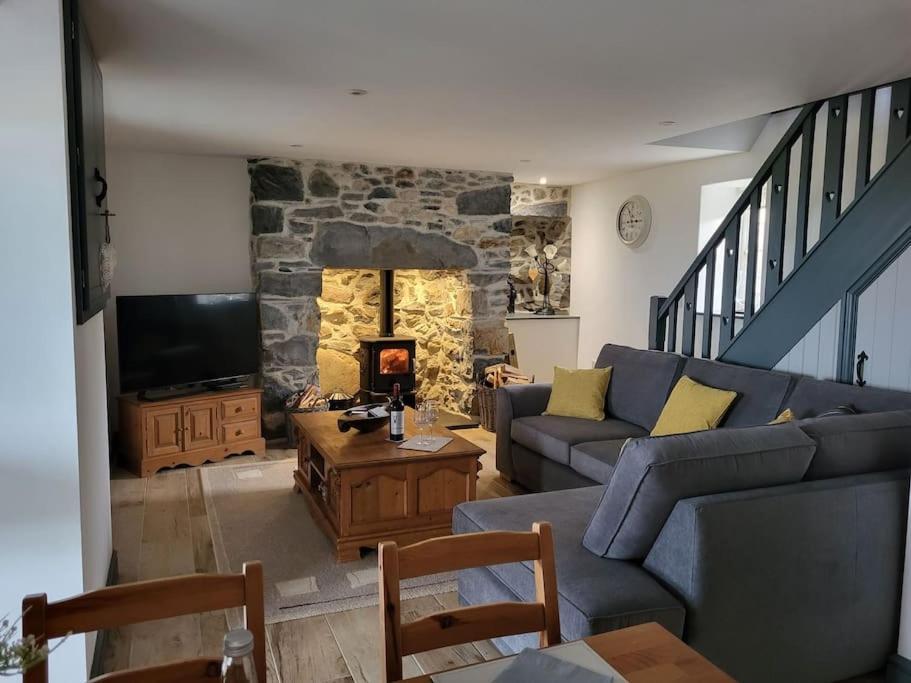 Amazing Coastal & Sunset Views In Eryri Villa Llanllyfni Kültér fotó