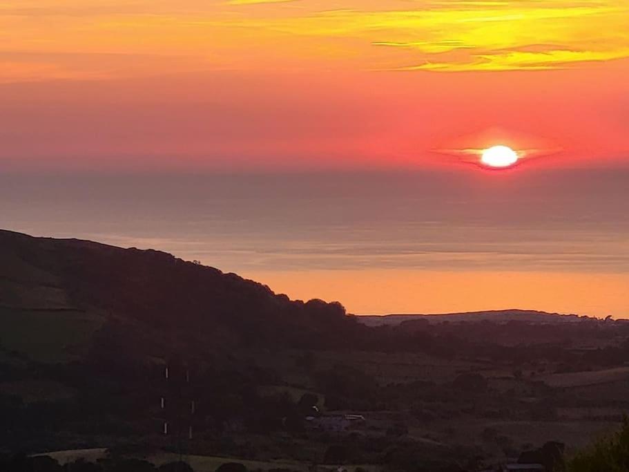 Amazing Coastal & Sunset Views In Eryri Villa Llanllyfni Kültér fotó